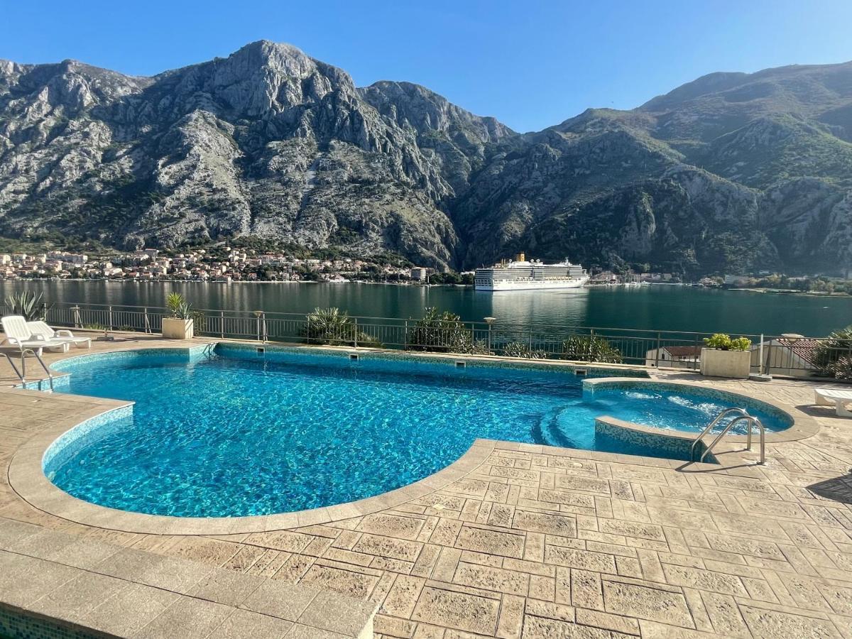 Stunning View To Kotor Bay And Old Town - C2 Vista Apartment Muo Екстериор снимка